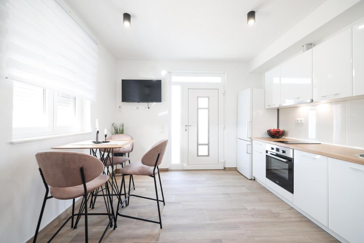 Duo Soles - Apartments With Private Parking Near Zadar Murvica  Exteriör bild
