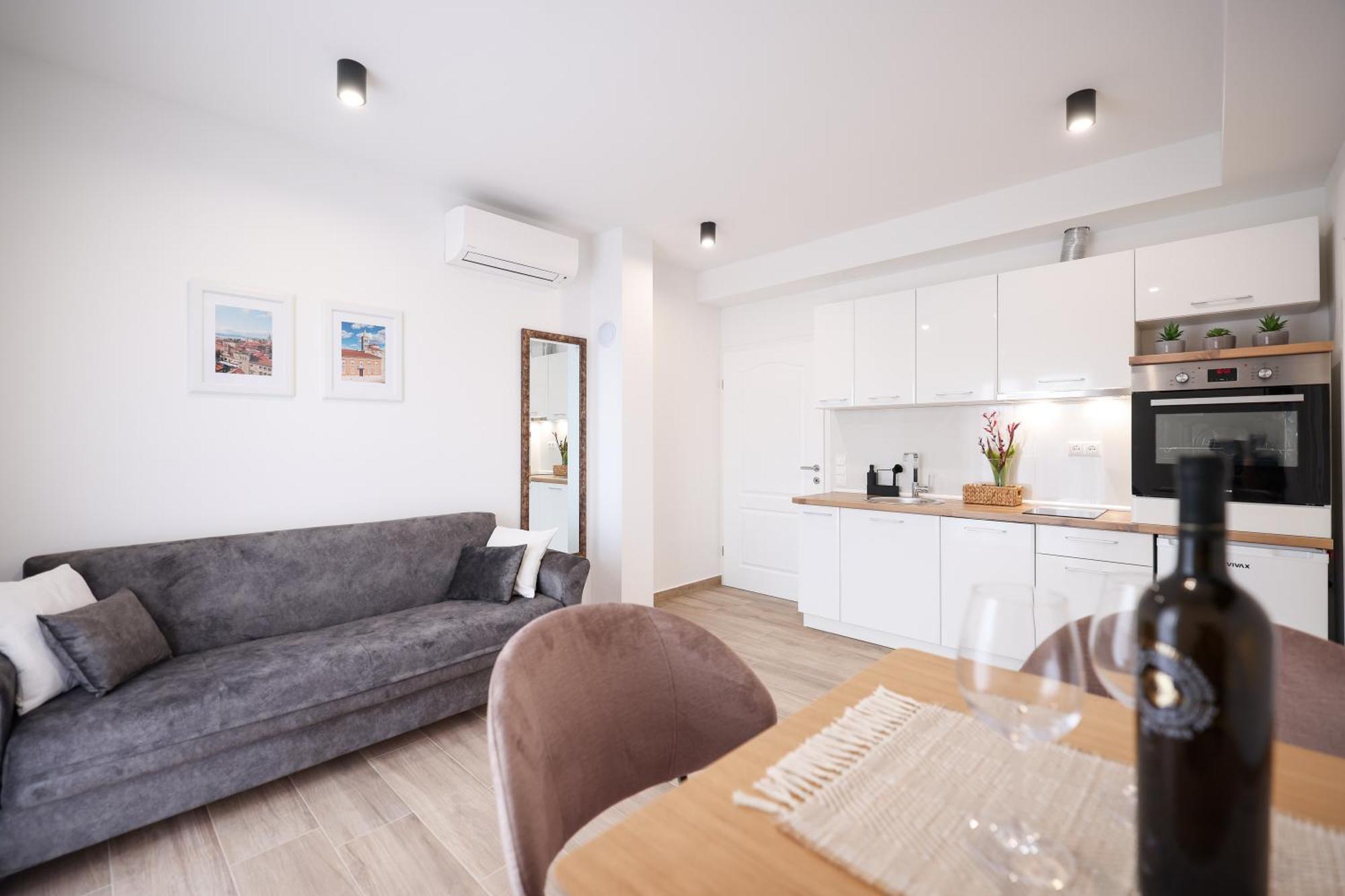 Duo Soles - Apartments With Private Parking Near Zadar Murvica  Exteriör bild