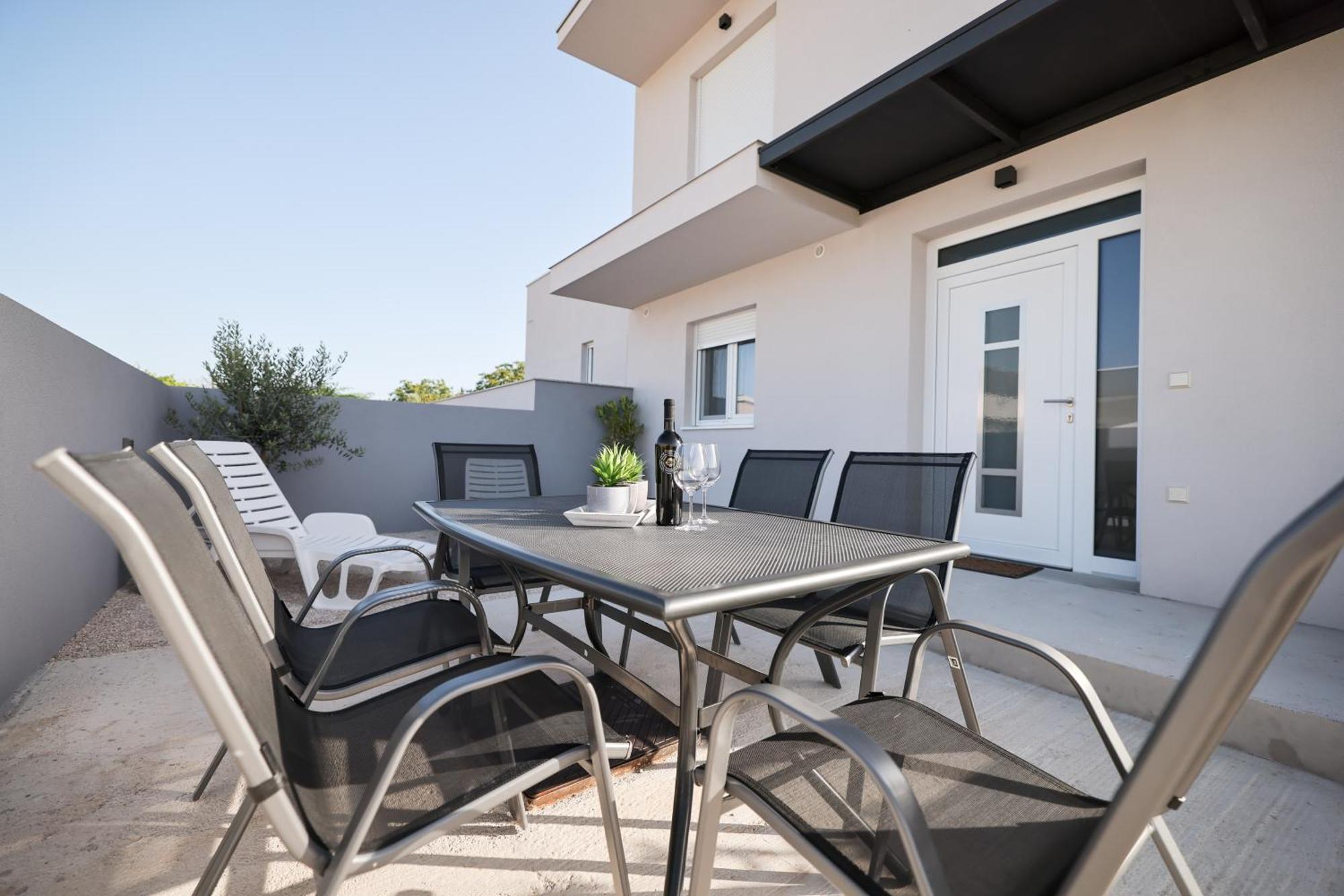 Duo Soles - Apartments With Private Parking Near Zadar Murvica  Exteriör bild