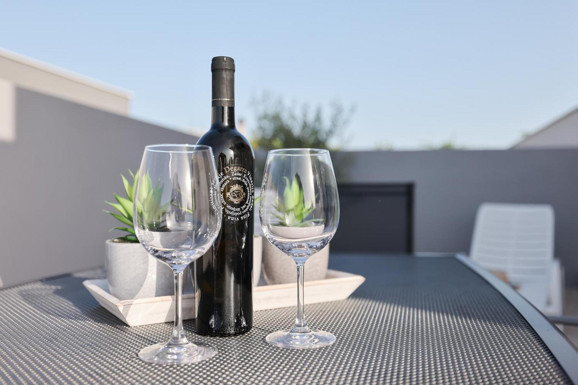 Duo Soles - Apartments With Private Parking Near Zadar Murvica  Exteriör bild