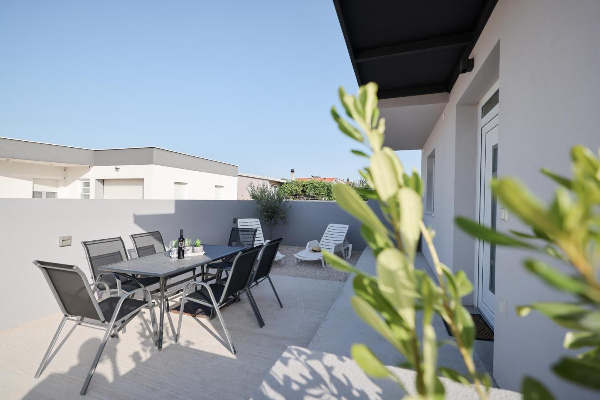 Duo Soles - Apartments With Private Parking Near Zadar Murvica  Exteriör bild